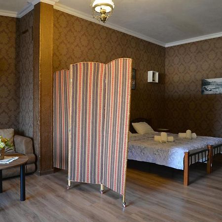 Natia'S Apartment On Dadiani St. Tbilisi Zewnętrze zdjęcie
