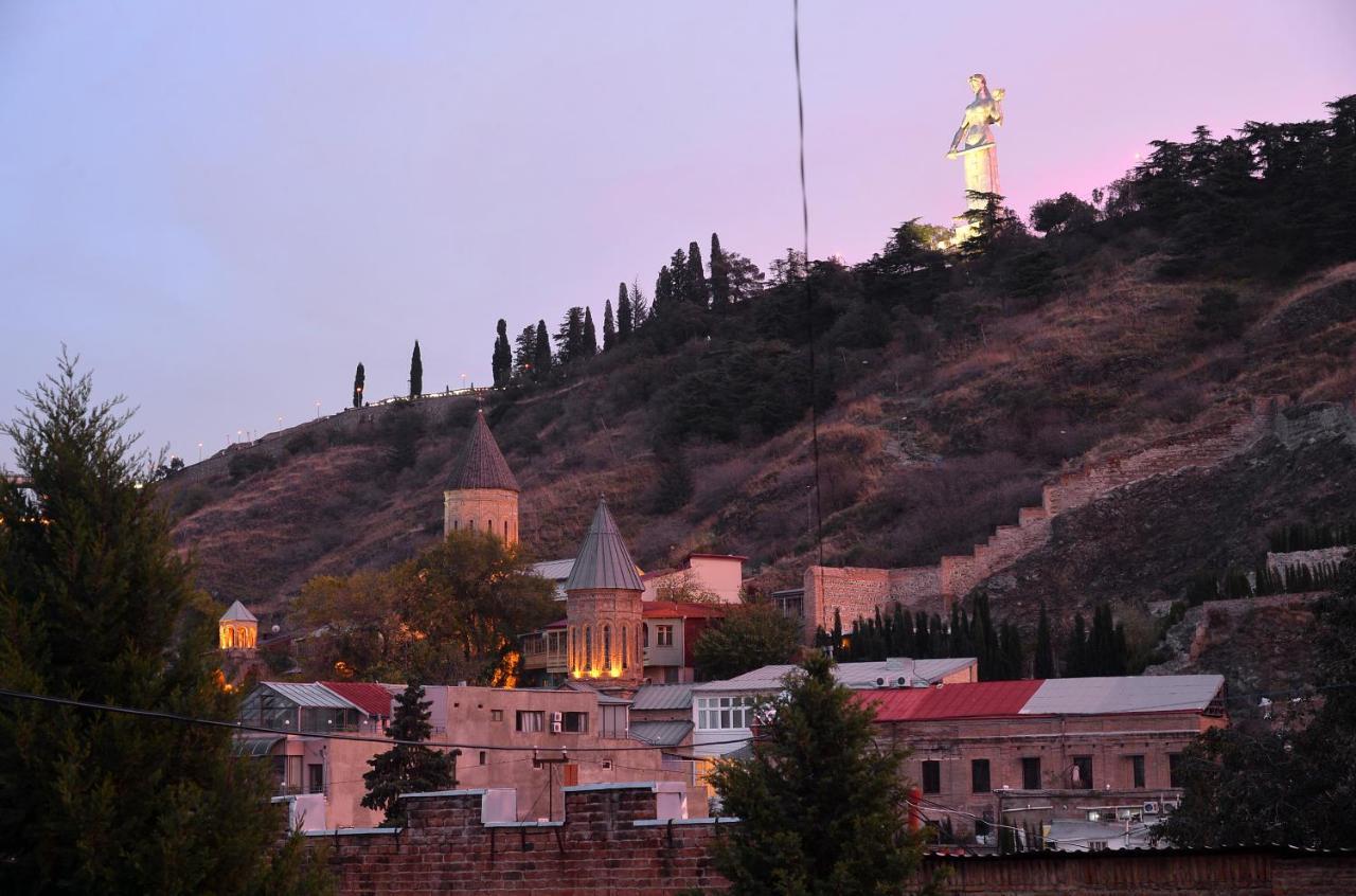 Natia'S Apartment On Dadiani St. Tbilisi Zewnętrze zdjęcie