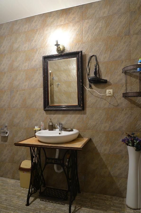 Natia'S Apartment On Dadiani St. Tbilisi Zewnętrze zdjęcie