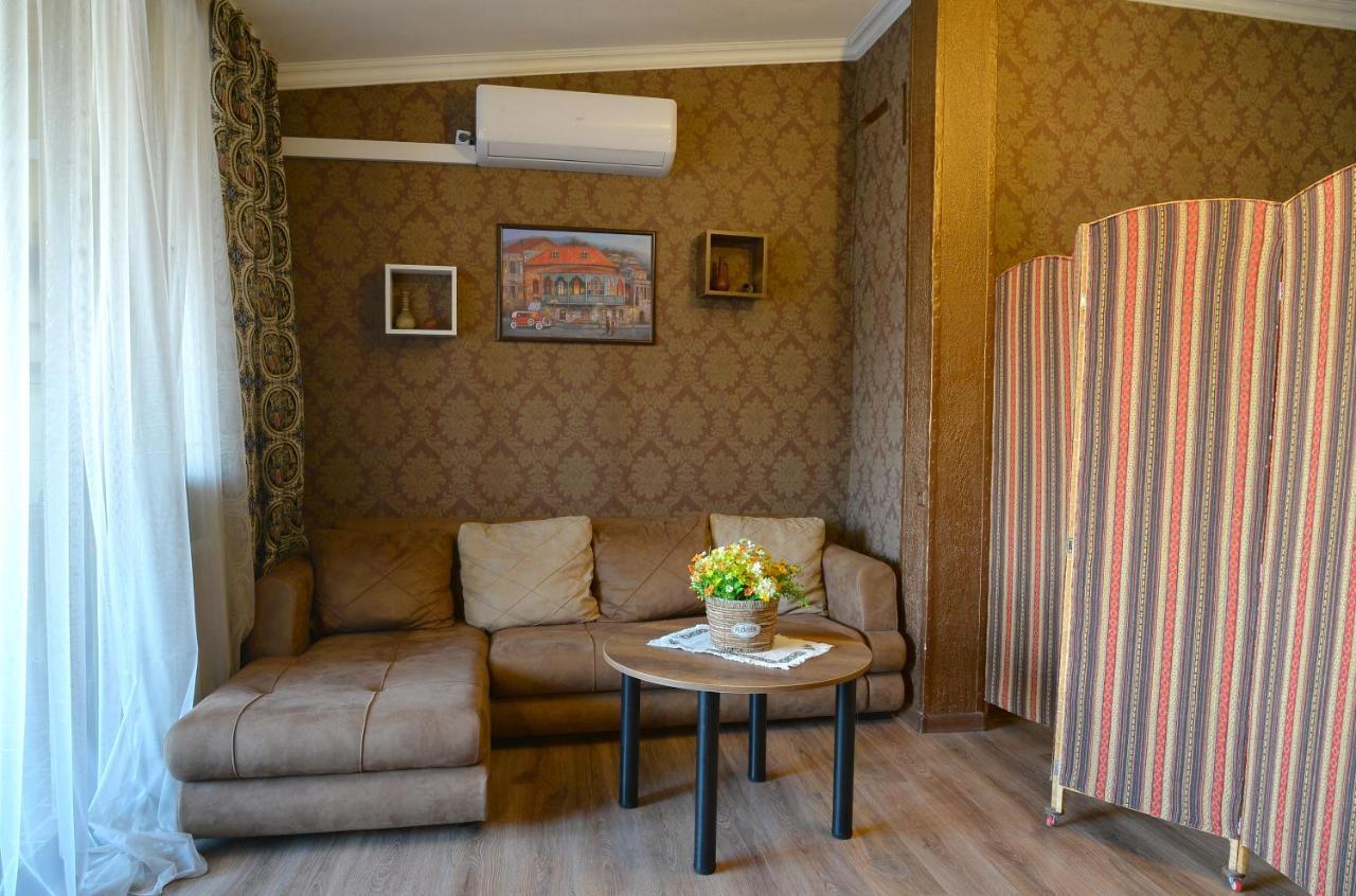 Natia'S Apartment On Dadiani St. Tbilisi Zewnętrze zdjęcie